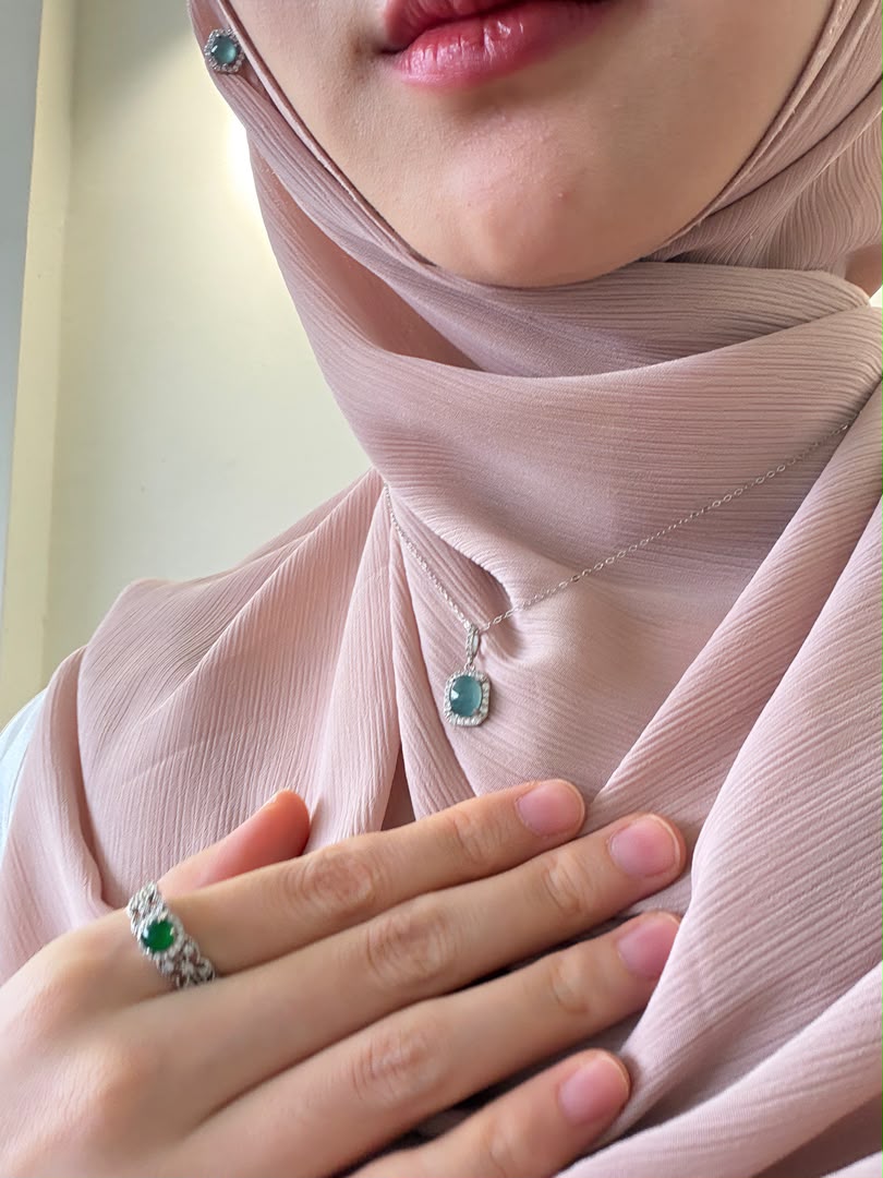Dewdrop Radiance Earrings