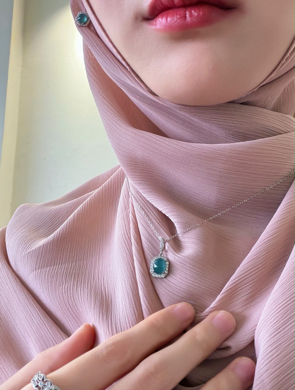 Dewdrop Grace Necklace