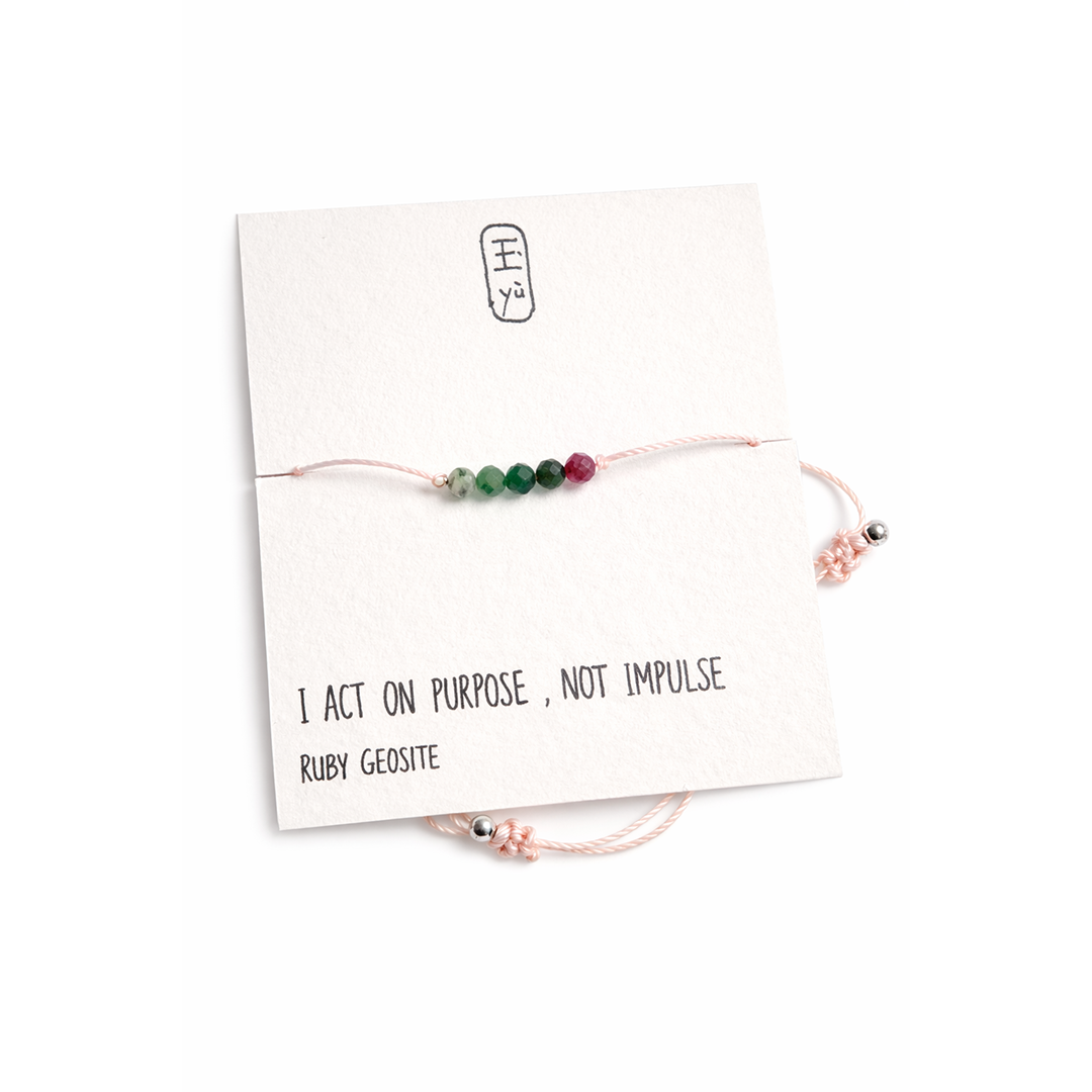 Bracelet with ruby geosite beads