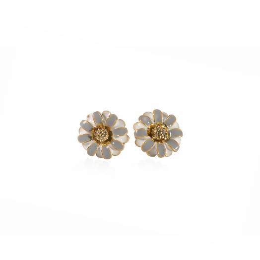 Pair of flower shaped earrings 