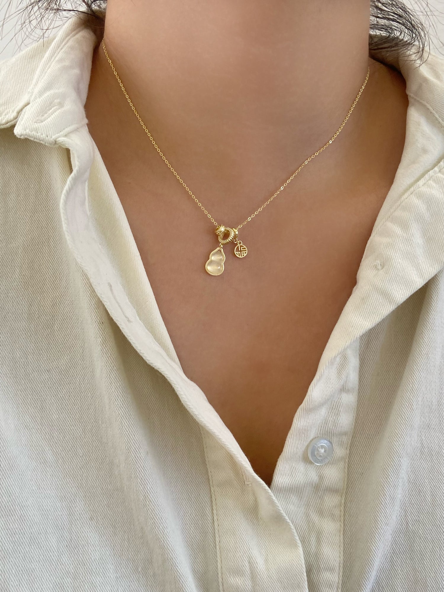 gold plated sterling silver necklace with pendant