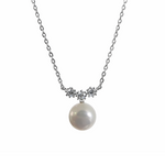 Pearl necklace with a round pearl with sterling silver chain