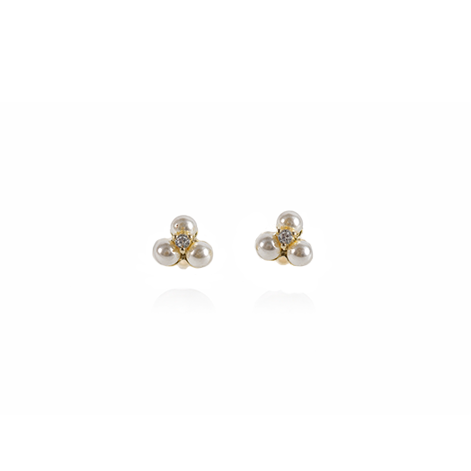 Pair of pearl earrings with gold plated accents 